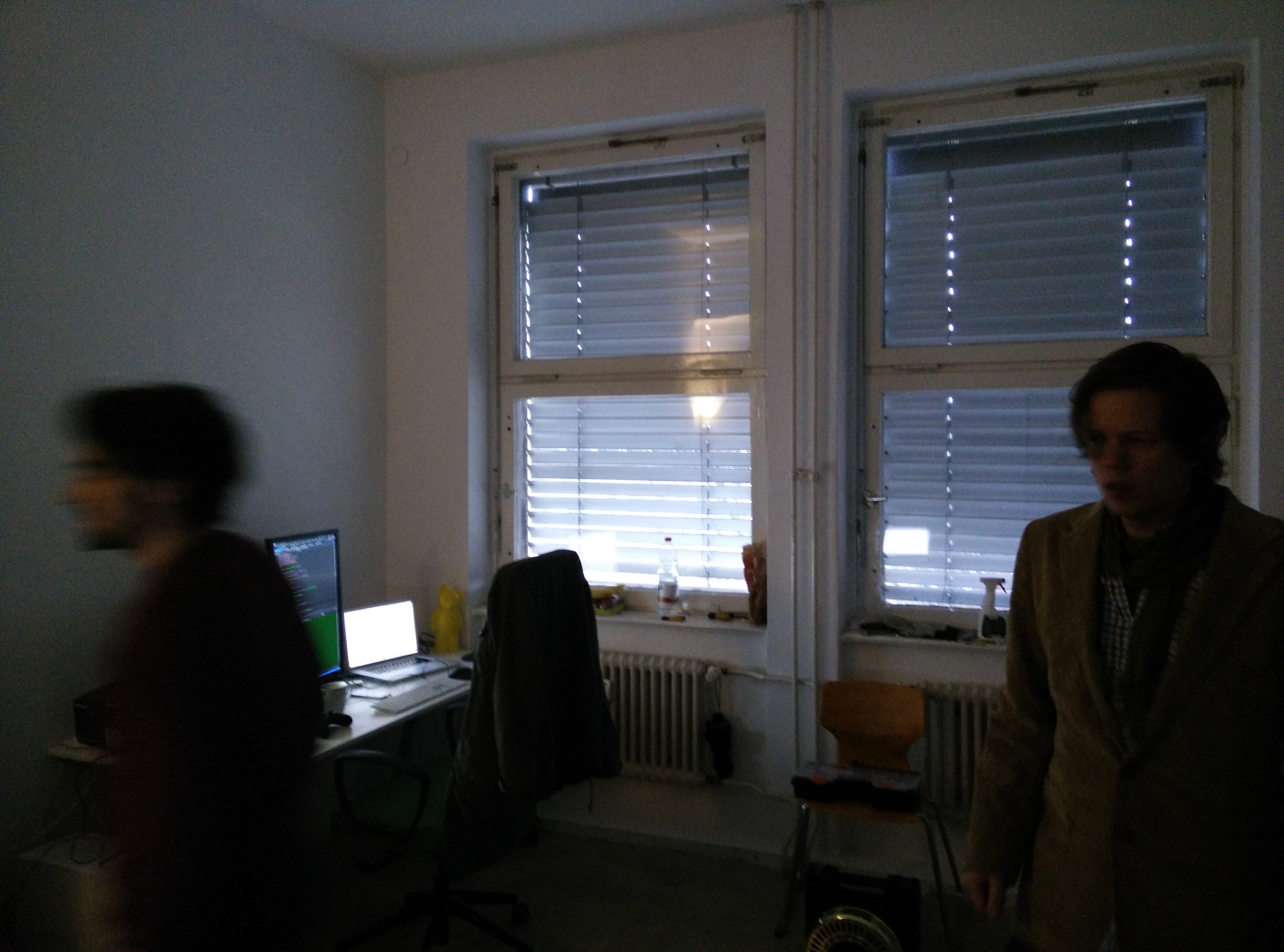 No Light, Lamp Sucks