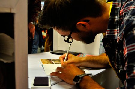 DoPr_Signing_ComciSalon2014